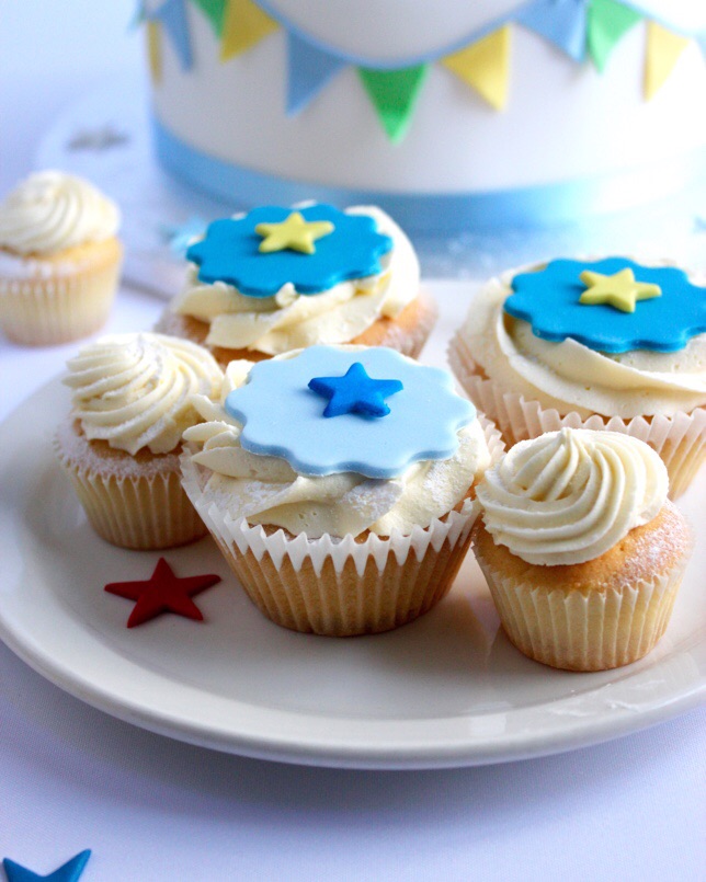Blue star cupcakes